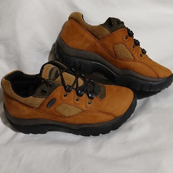 Merell Monterrey Cinnamon 7 1/2 Women's Hikers Vibram Sole Torsion Cotrol System - Picture 1 of 16